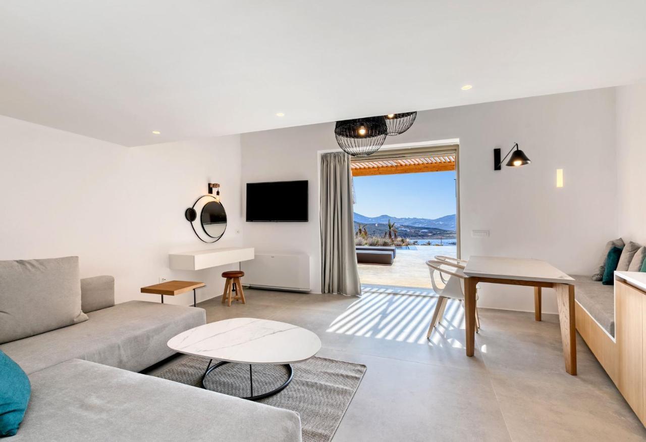 Panormos Bay Suites Ξενοδοχείο