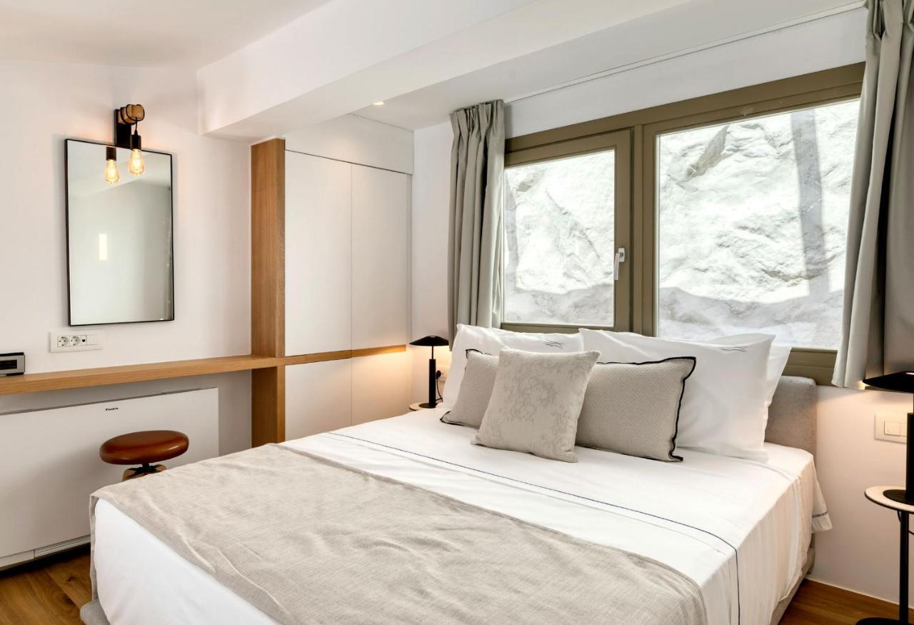 Panormos Bay Suites Hotel 5*