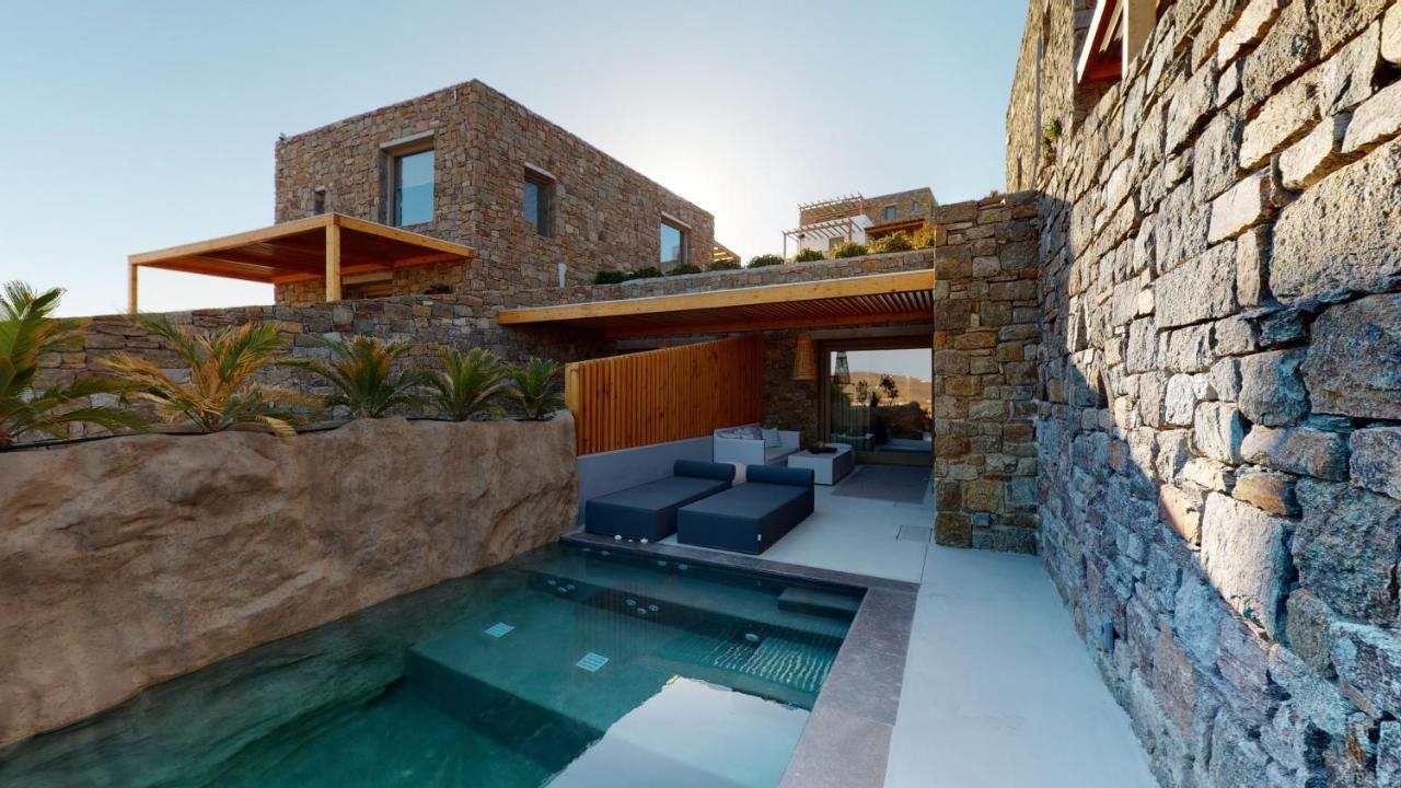 Hotel Panormos Bay Suites 5*